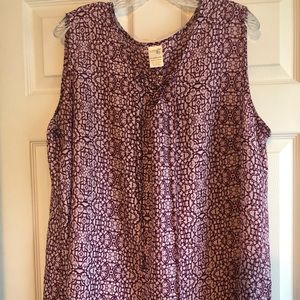 Sleeves less blouse with tie front